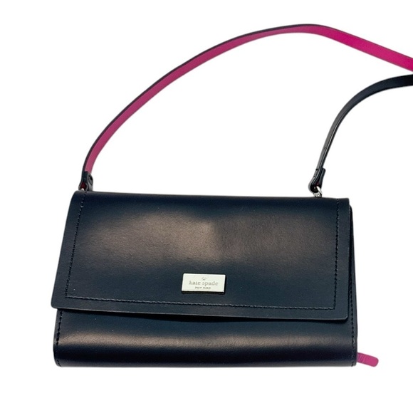 Kate Spade Magenta Black Crossbody Shoulder Wallet Purse Logo Flaw - Picture 3 of 9